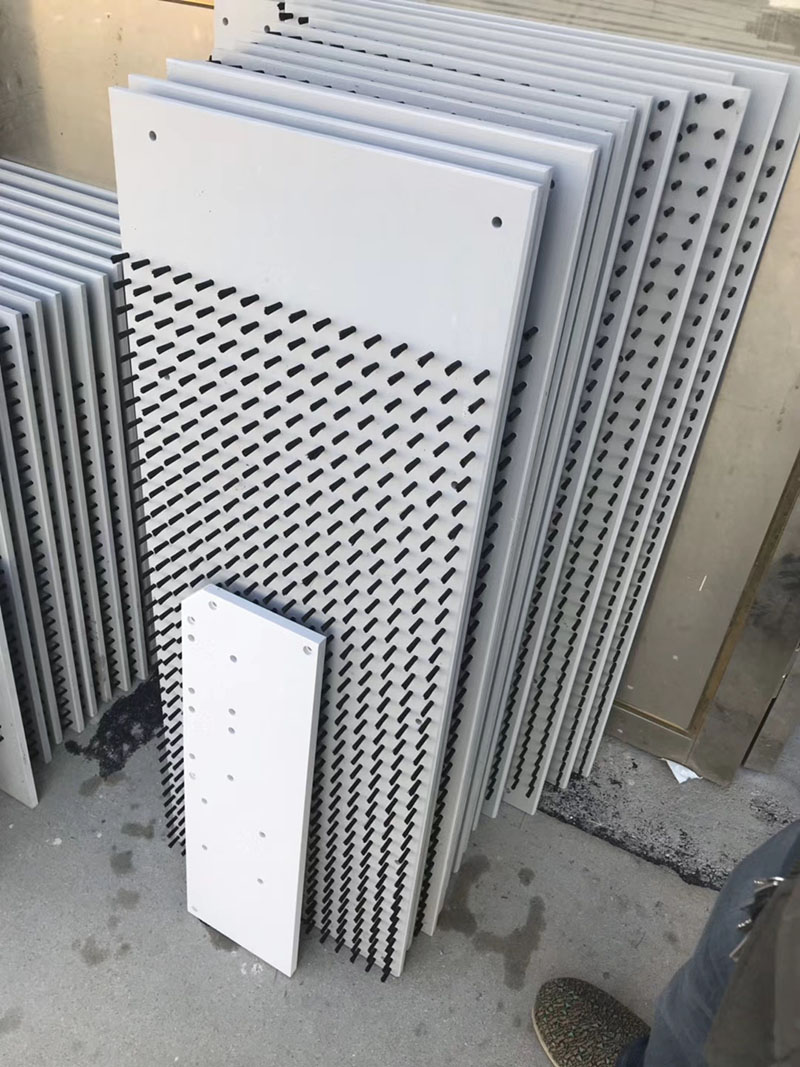 数控冲床工作台猫咪视频在线大全免费观看板